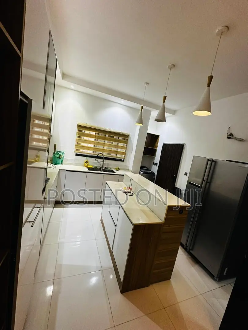 Furnished 3bdrm Apartment in Lekki Phase 1 for sale in Lekki Phase 1