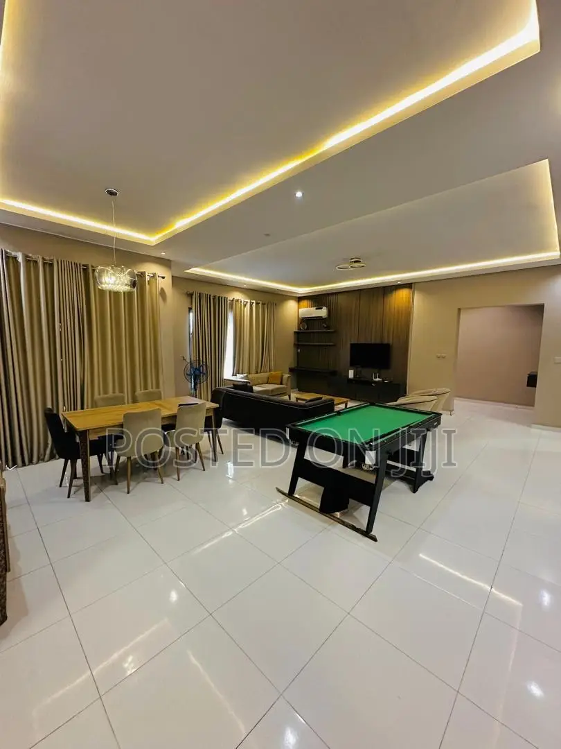 Furnished 3bdrm Apartment in Lekki Phase 1 for sale in Lekki Phase 1