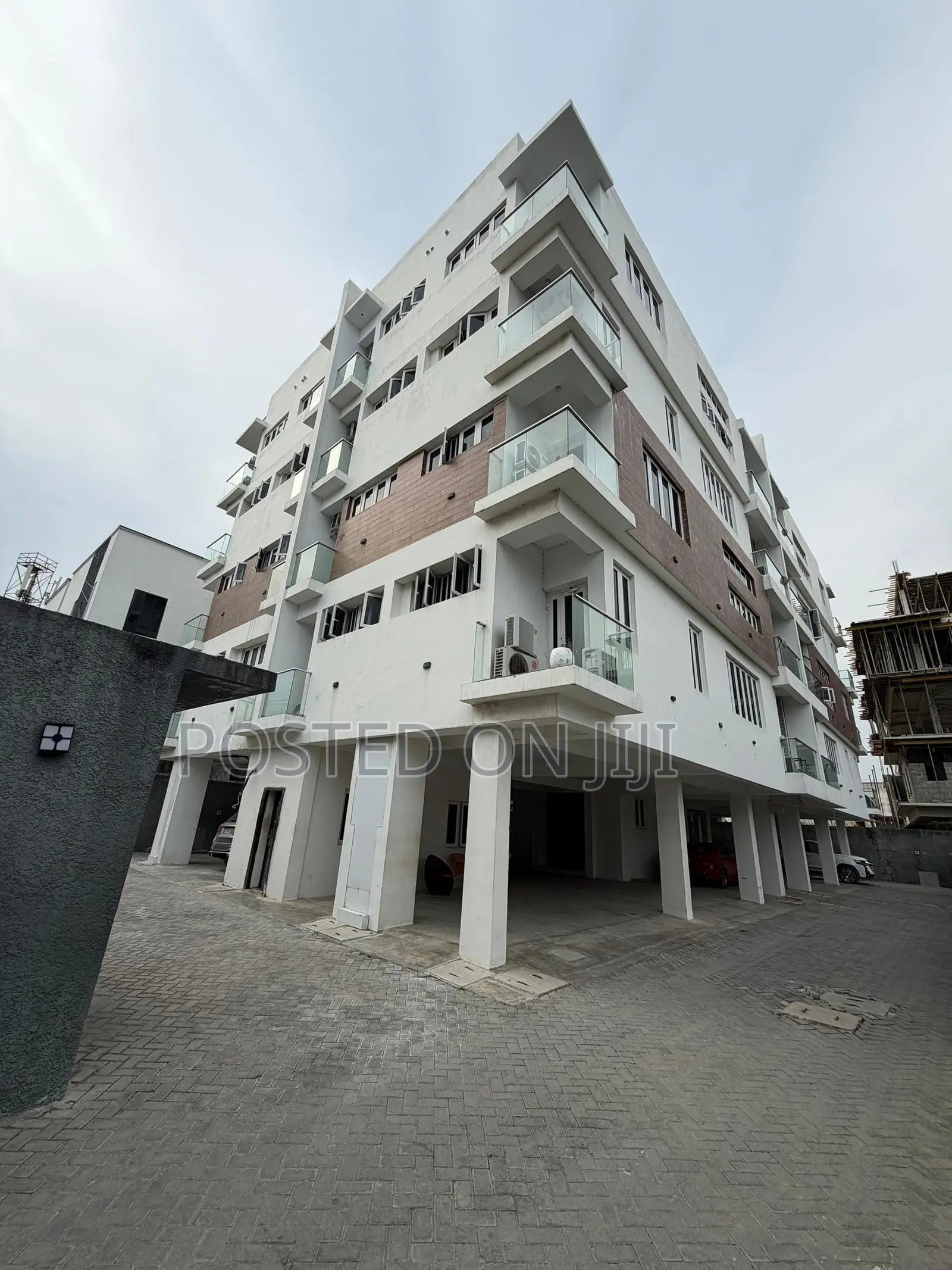 2bdrm Apartment in Ikate, Lekki Phase 1 for sale in Lekki Phase 1
