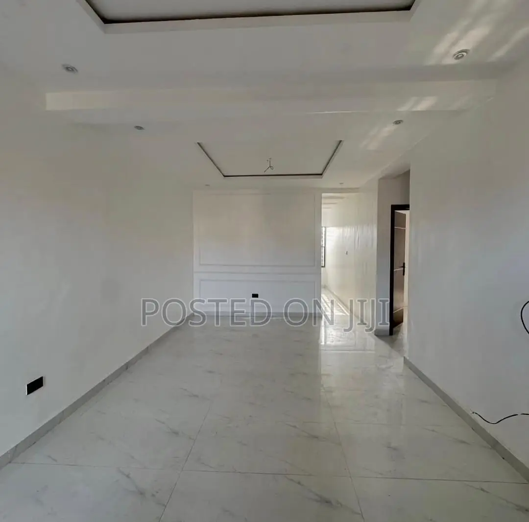 2bdrm Apartment in Lekki Ologolo for sale in Lekki Phase 2