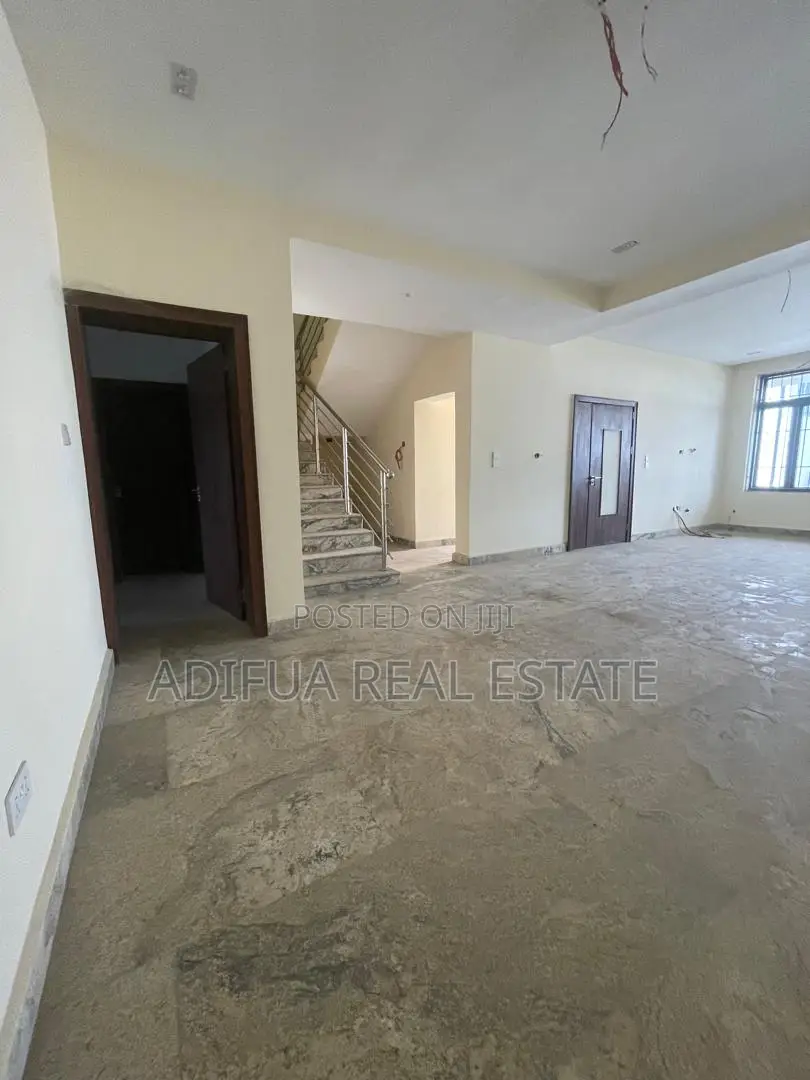 Smart 5-Bedroom Semi-Detached Duplex + B.Q in Guzape District