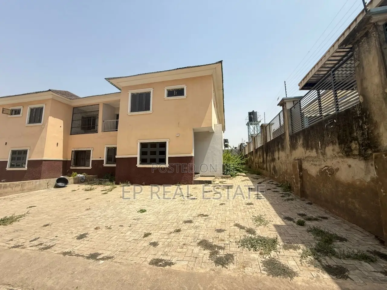 4bdrm Duplex in Durumi for sale in Durumi