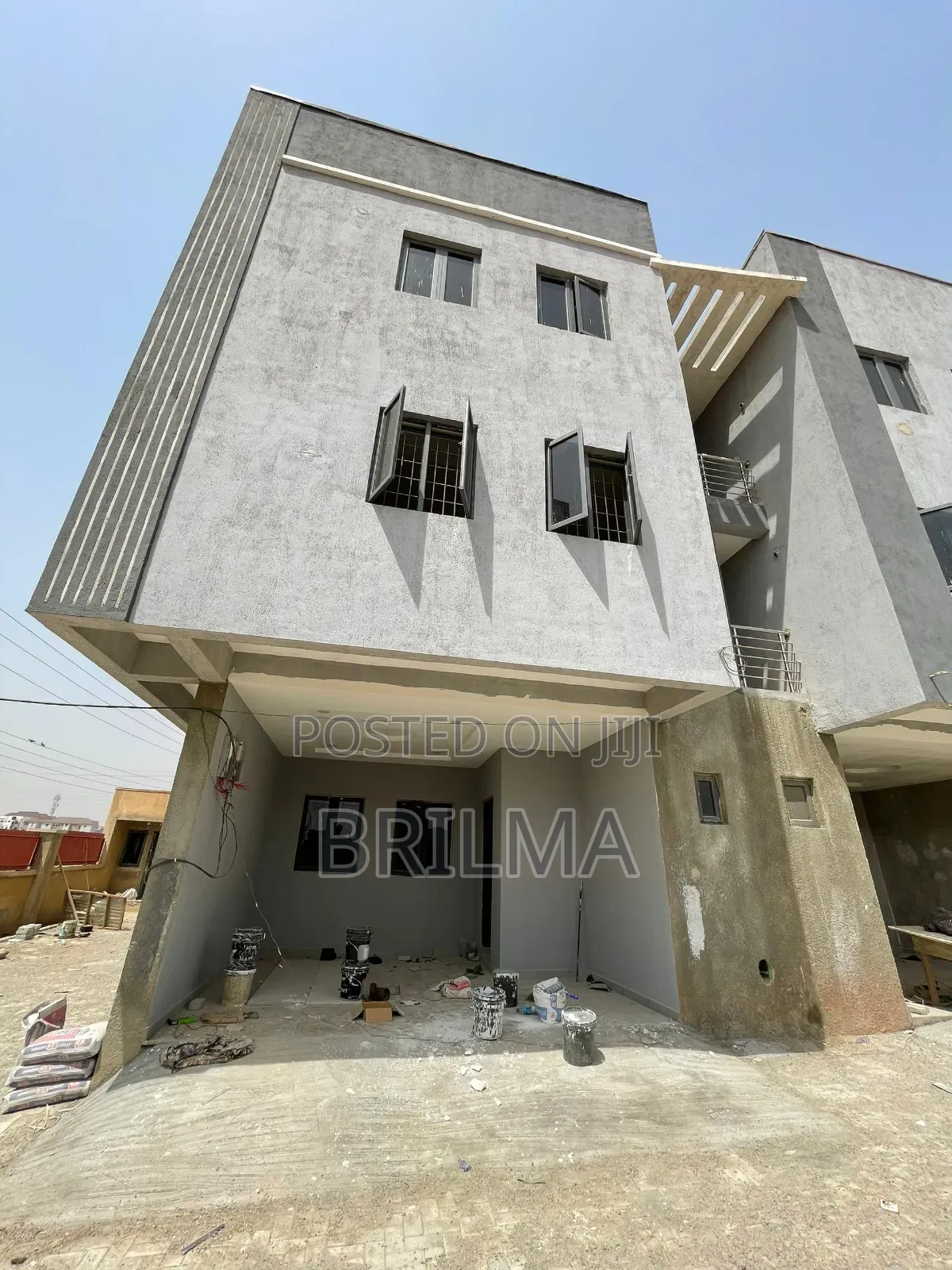 4bdrm Duplex in Life Camp for sale in Life Camp