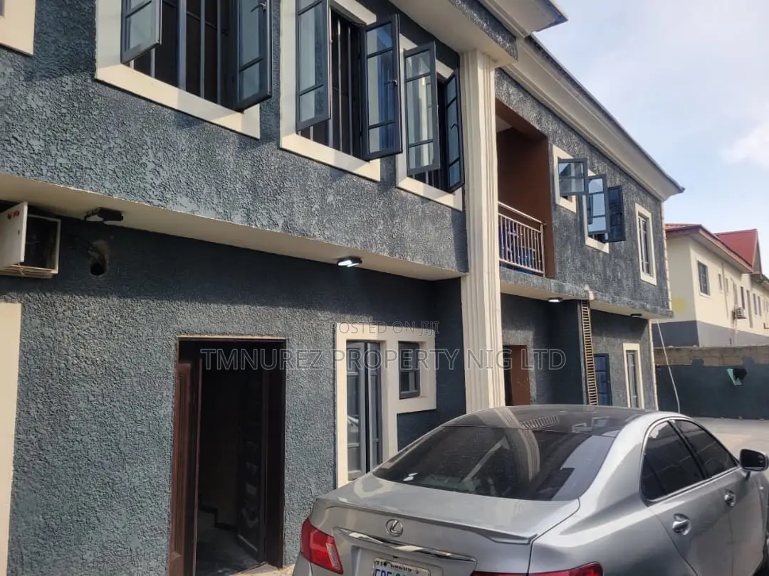 12bdrm Apartment in Badore for rent in Ado / Ajah