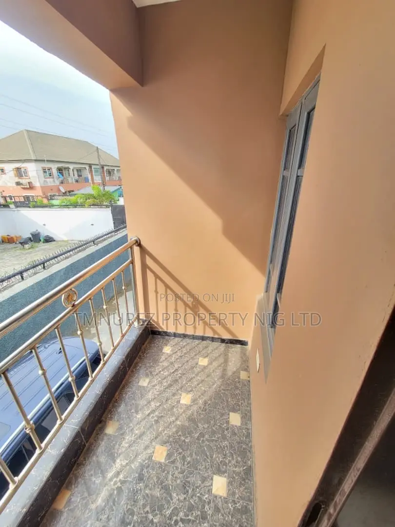 12bdrm Apartment in Badore for rent in Ado / Ajah