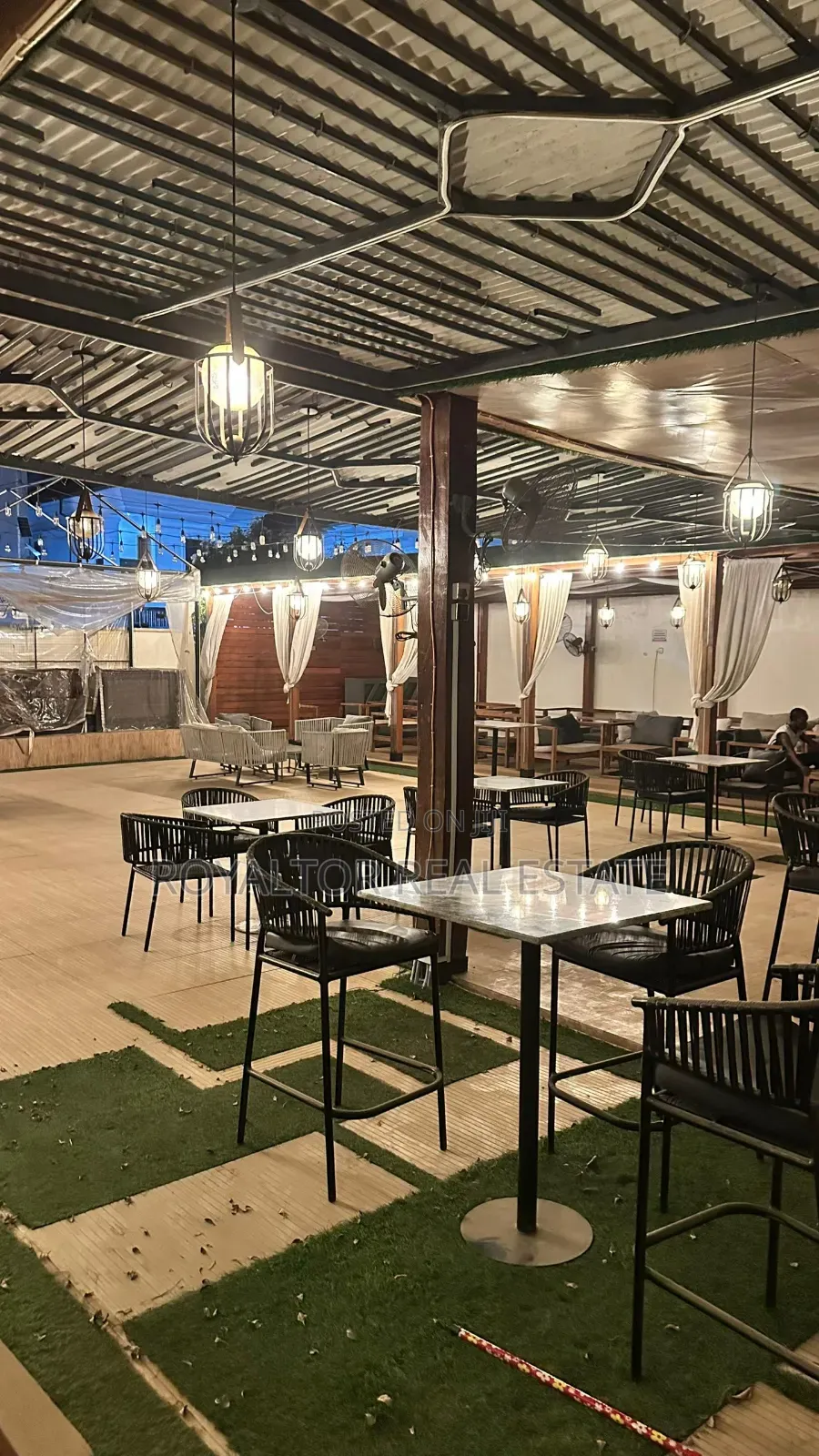 Luxury Lounge for Sale in Gra in Benin City