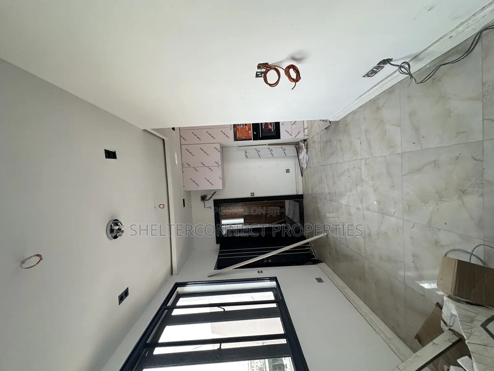 1bdrm Penthouse in Ikate for sale in Ikate