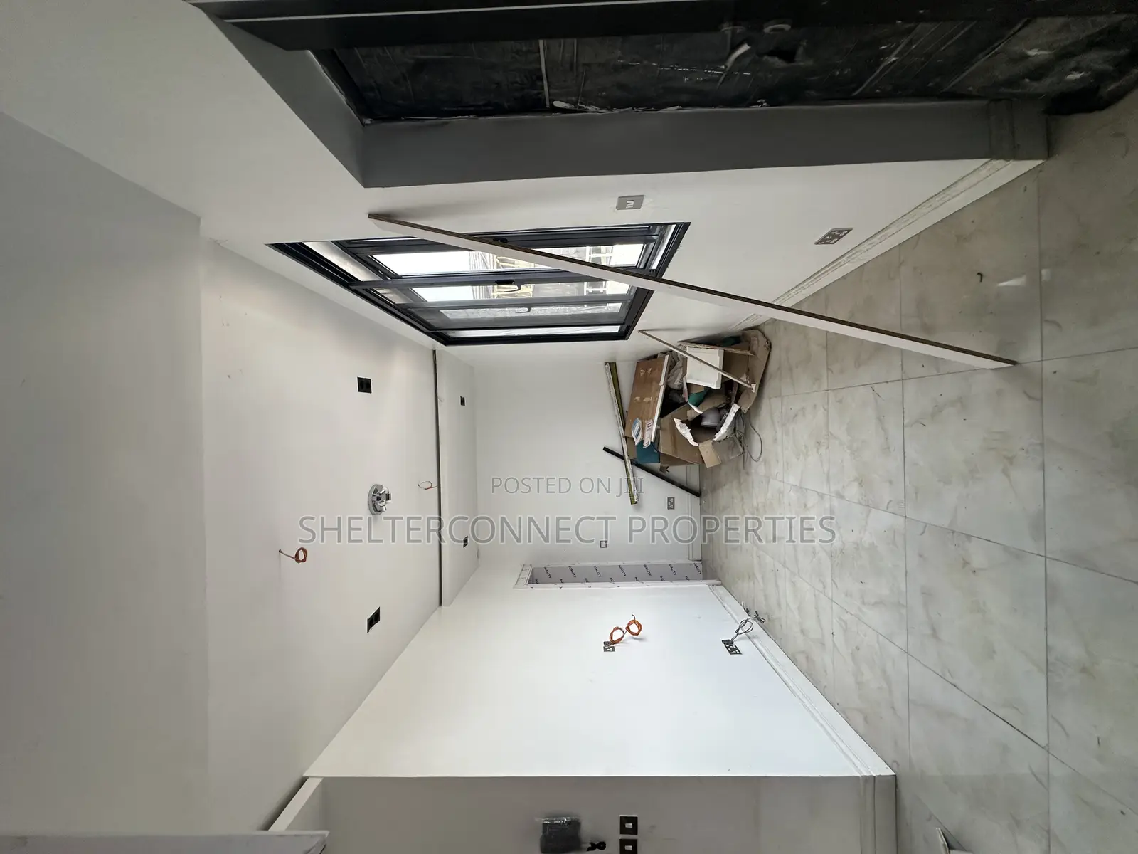 1bdrm Penthouse in Ikate for sale in Ikate