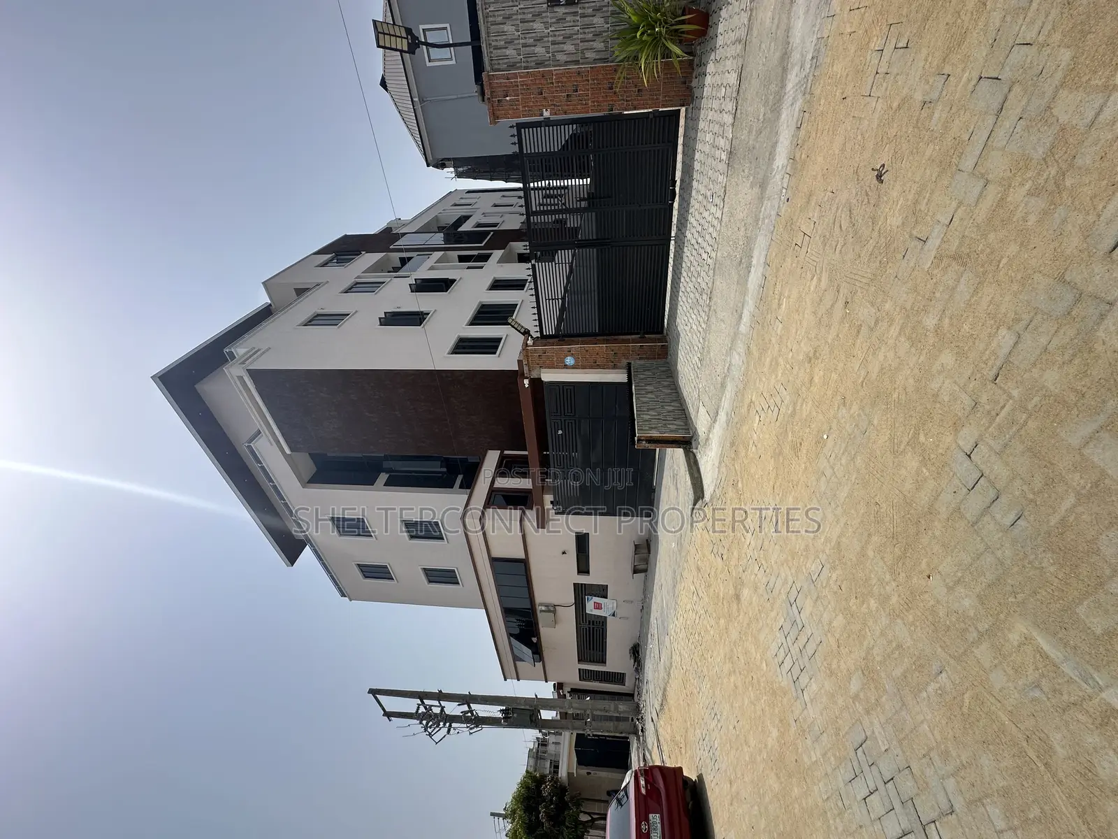 1bdrm Penthouse in Ikate for sale in Ikate