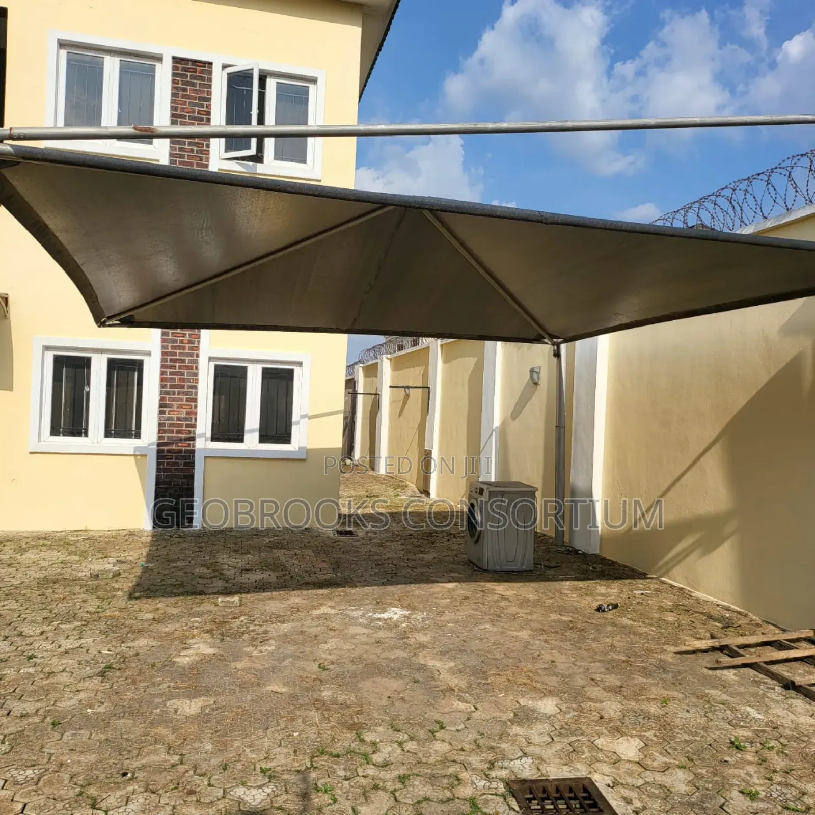 4bdrm Duplex in Kolapo Ishola Gra, Akobo for sale in Akobo