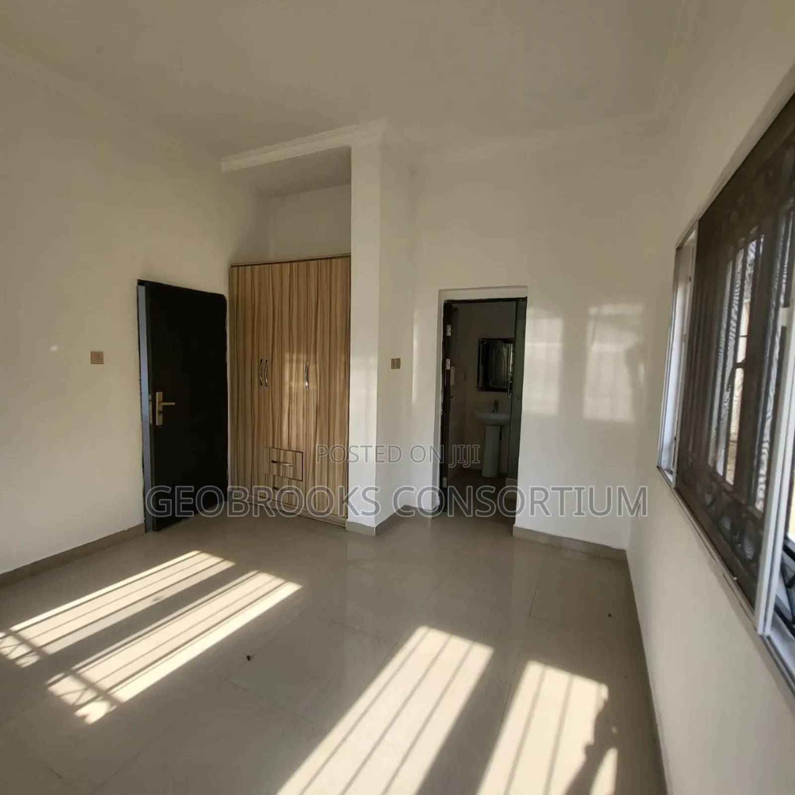 4bdrm Duplex in Kolapo Ishola Gra, Akobo for sale in Akobo