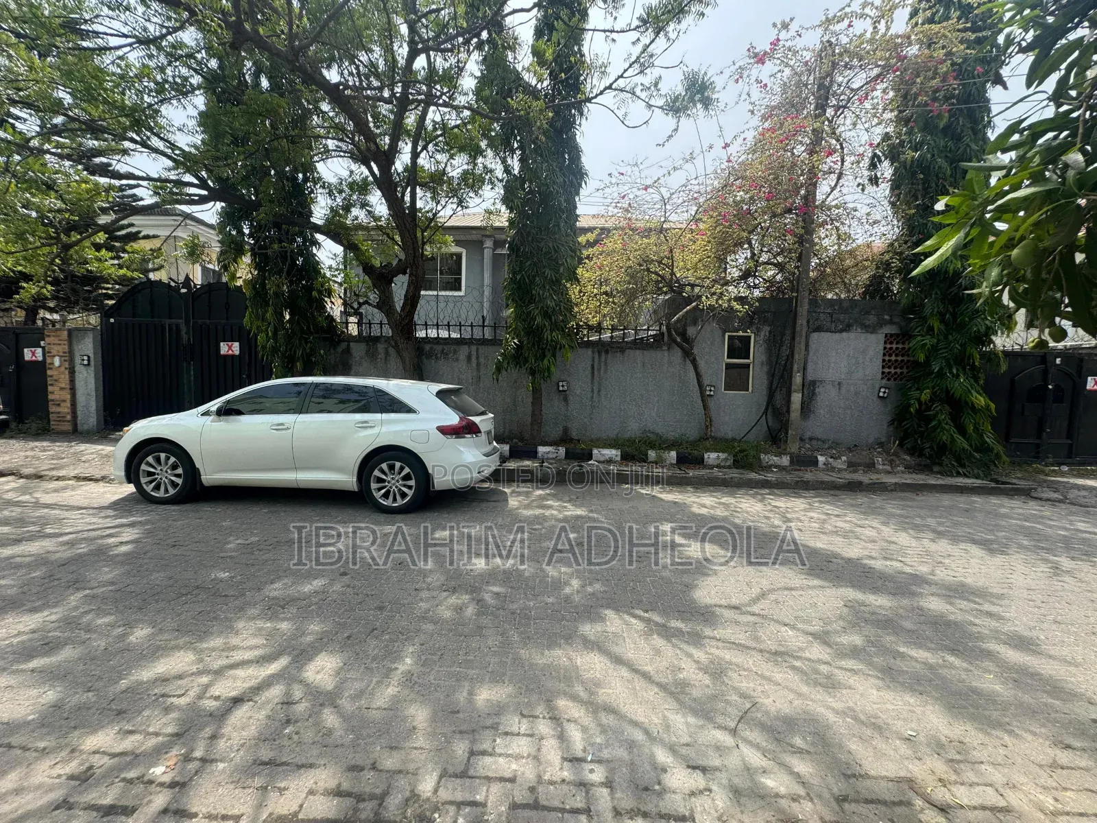 5bdrm Duplex in Adebayo Doherty for rent in Lekki Phase 1