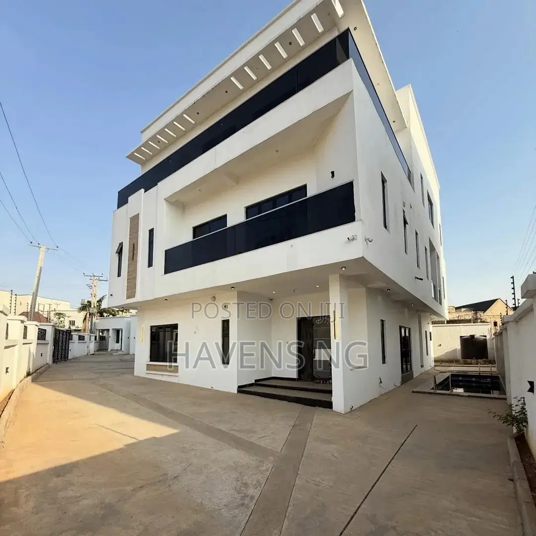 7bdrm Duplex in Asokoro for sale in Asokoro