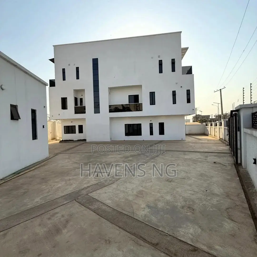 7bdrm Duplex in Asokoro for sale in Asokoro