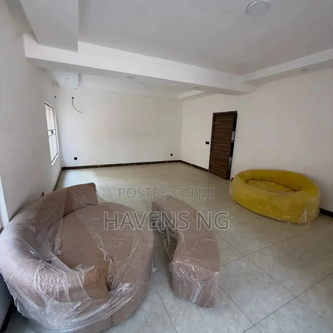 5bdrm Duplex in Mabushi for sale in Mabushi