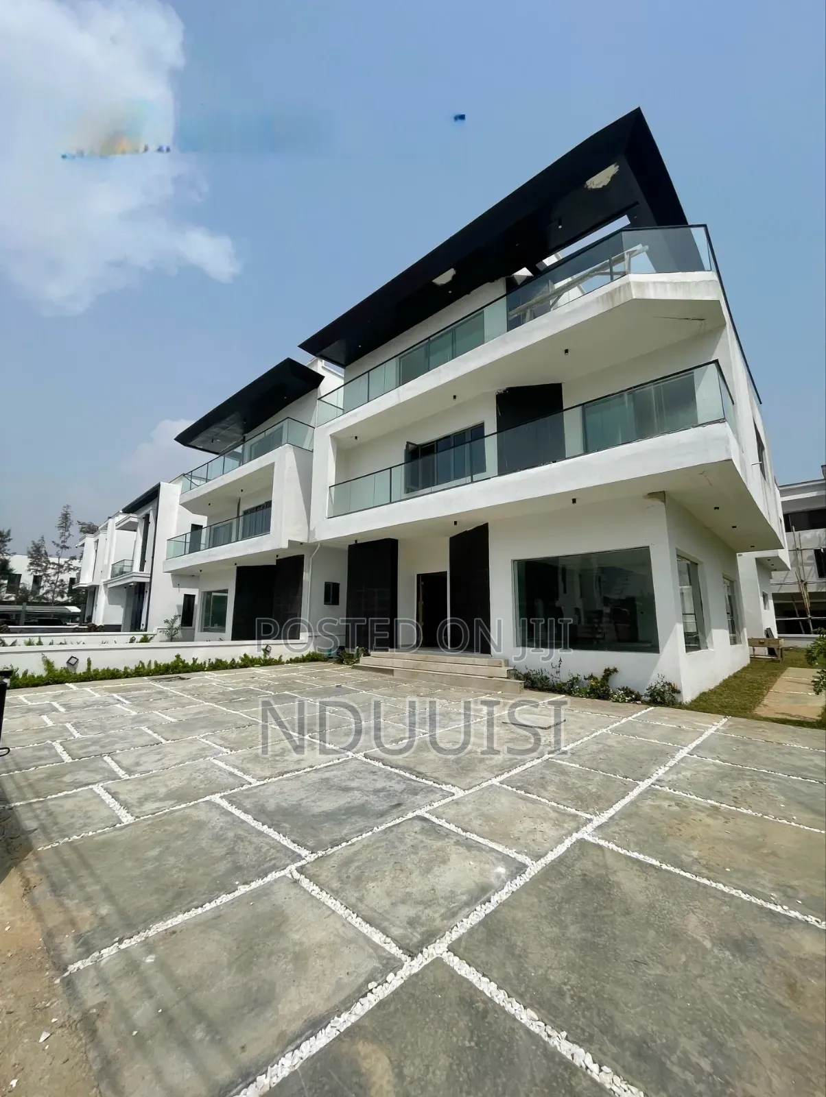 5bdrm Duplex in Lekki County Homes, Ikota for sale in Ikota
