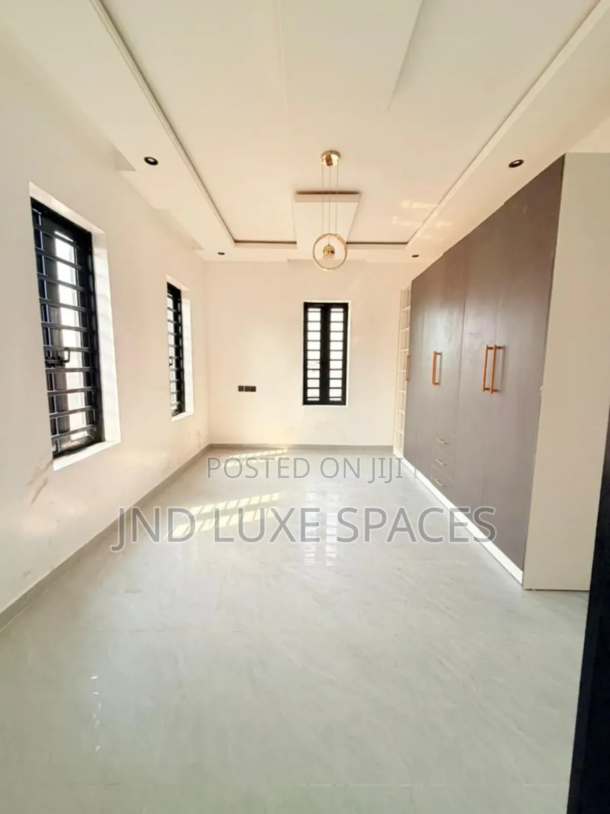 5bdrm Townhouse/Terrace in Ajao Estate for sale in Ajao Estate