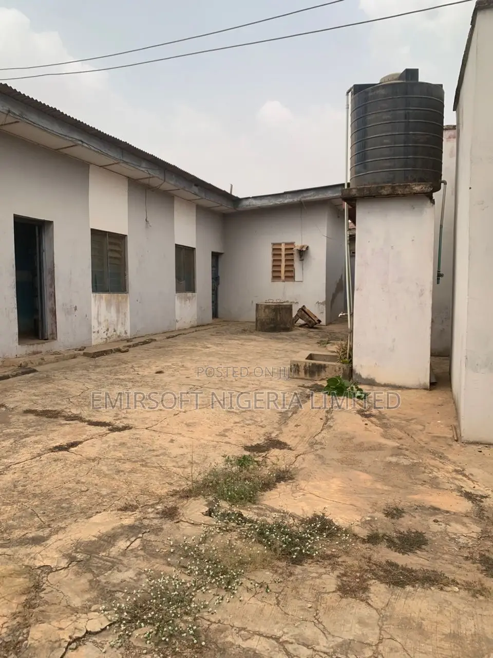 5bdrm Bungalow in Apata for sale in Apata