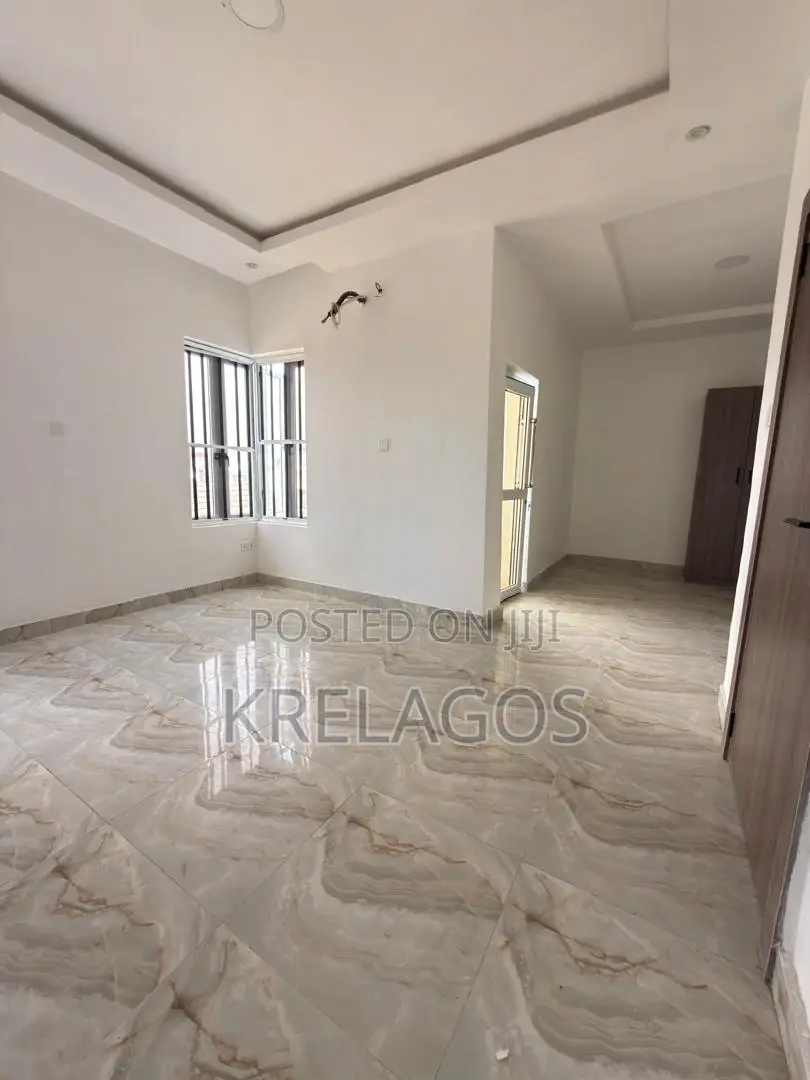 4bdrm Townhouse / Terrace in Lekki Phase 1 for rent in Lekki Phase 1