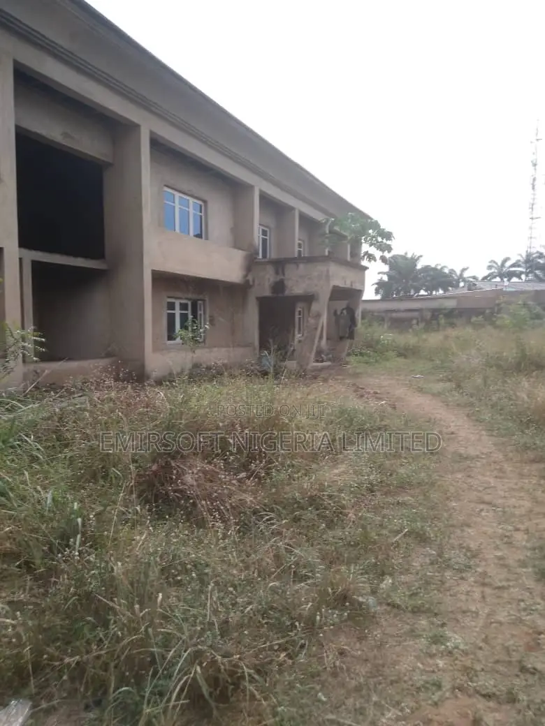 7 Plots of Land, 13 Office Units 100 Capacity Hall, Iyaganku Gra in Iyanganku