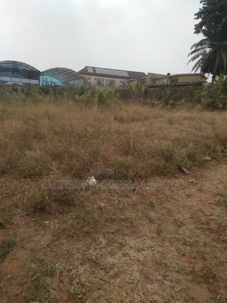 7 Plots of Land, 13 Office Units 100 Capacity Hall, Iyaganku Gra in Iyanganku