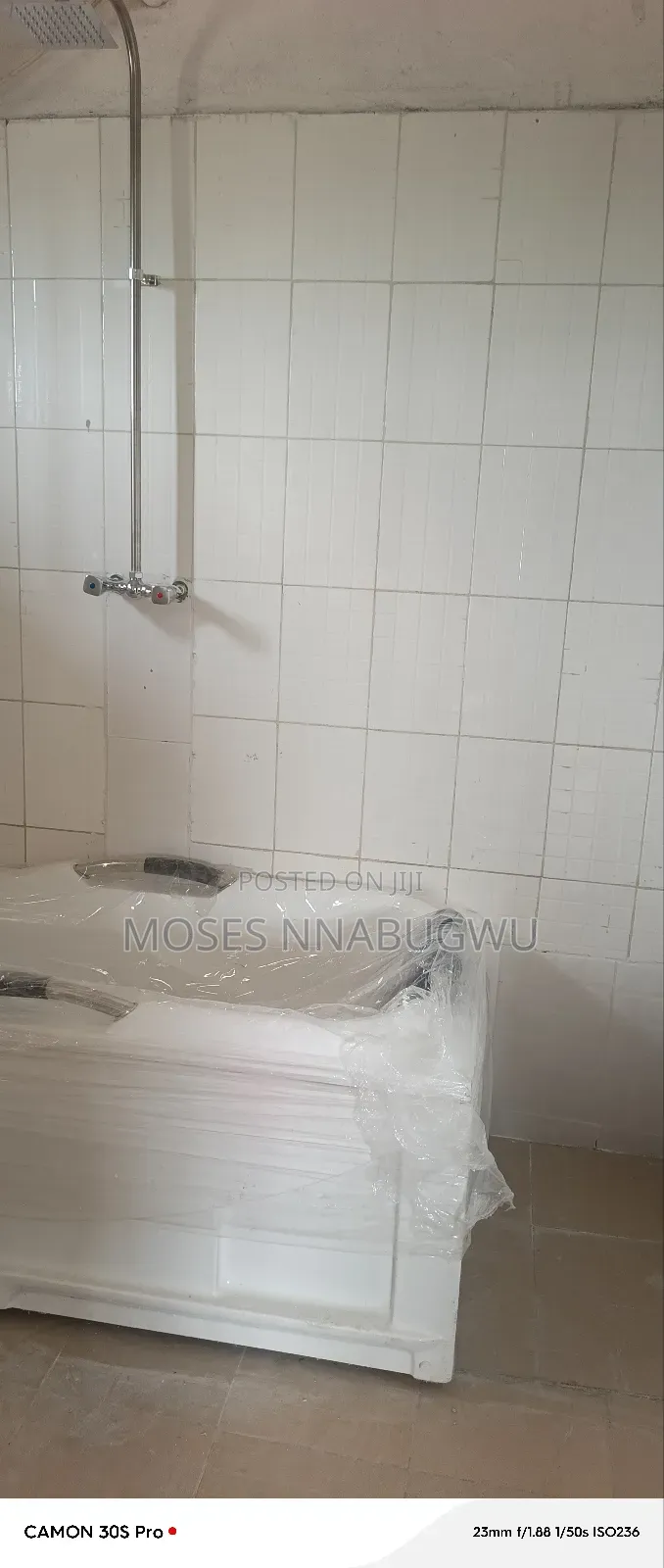 3bdrm Block of Flats in Woji for rent in Woji