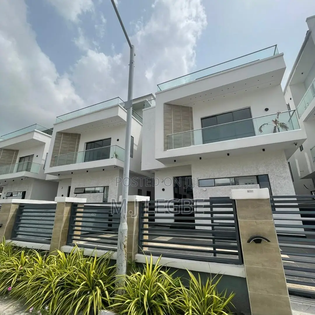 5bdrm Duplex in Osapa London, Lekki for sale in Lekki