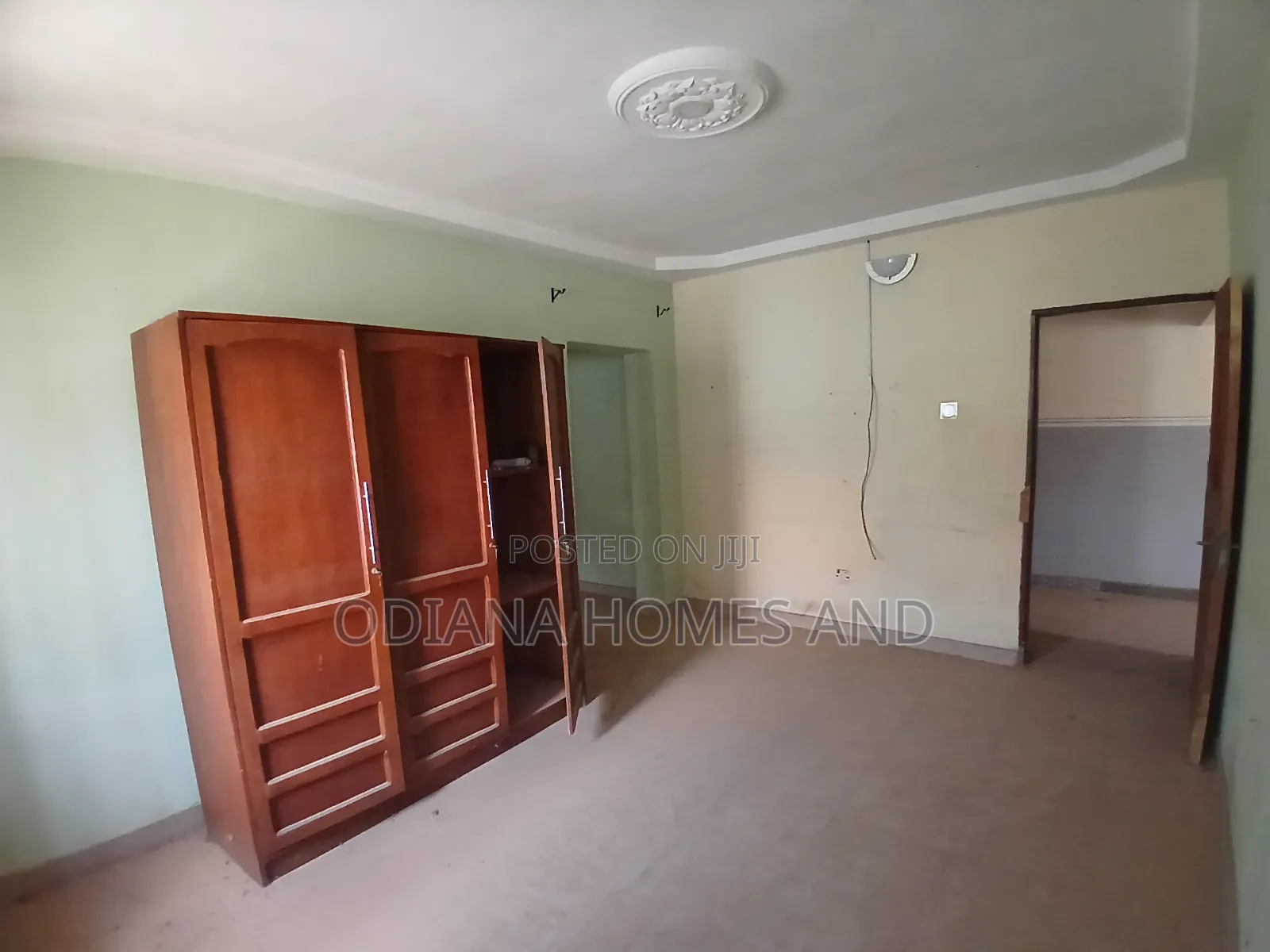 6bdrm Bungalow in Off Akala Expressway, Ibadan for sale in Ibadan