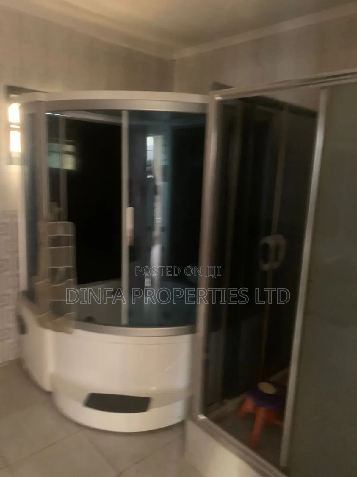 1bdrm Shared Apartment in Bera Estate, Chevron for rent in Chevron