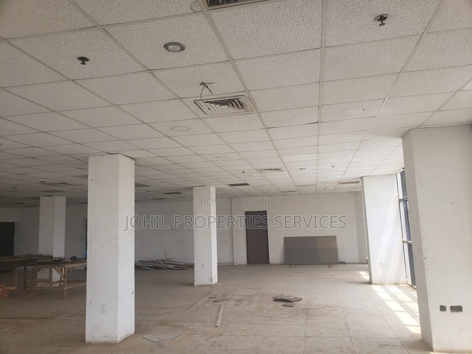 150sqm Office Space for Rent at Central Area CBD Serviced in Central Business District