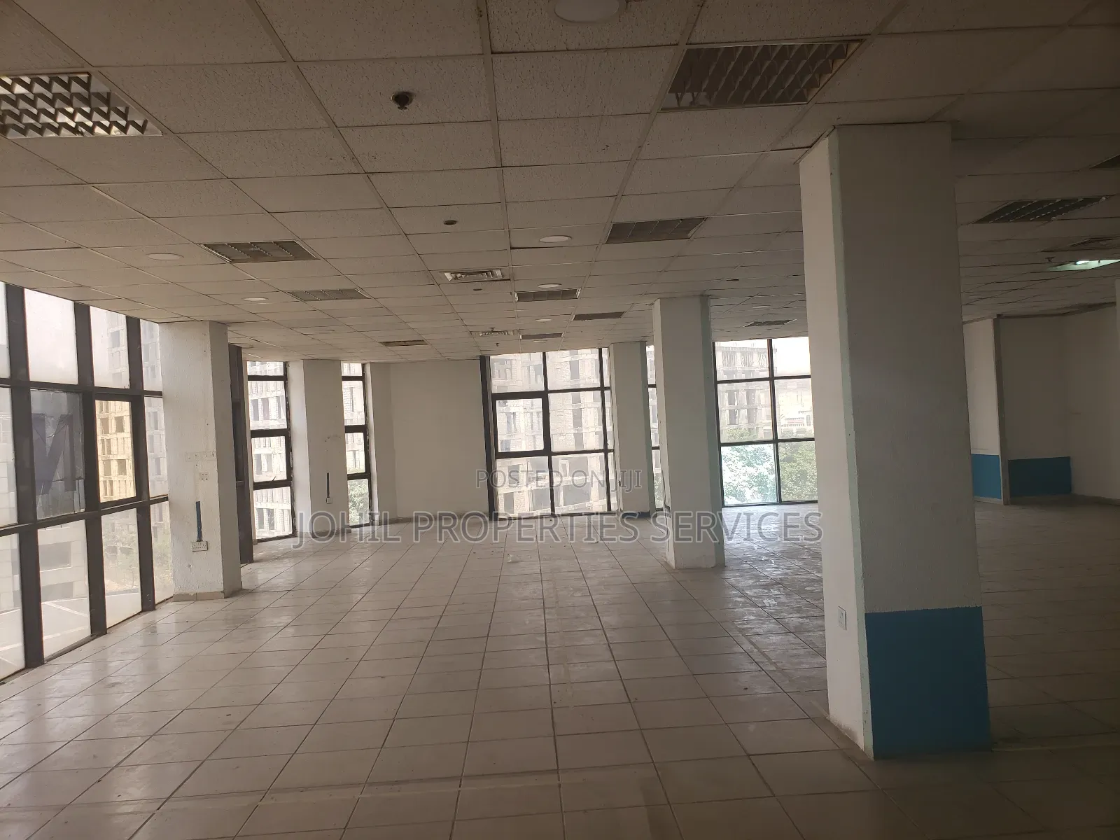 150sqm Office Space for Rent at Central Area CBD Serviced in Central Business District