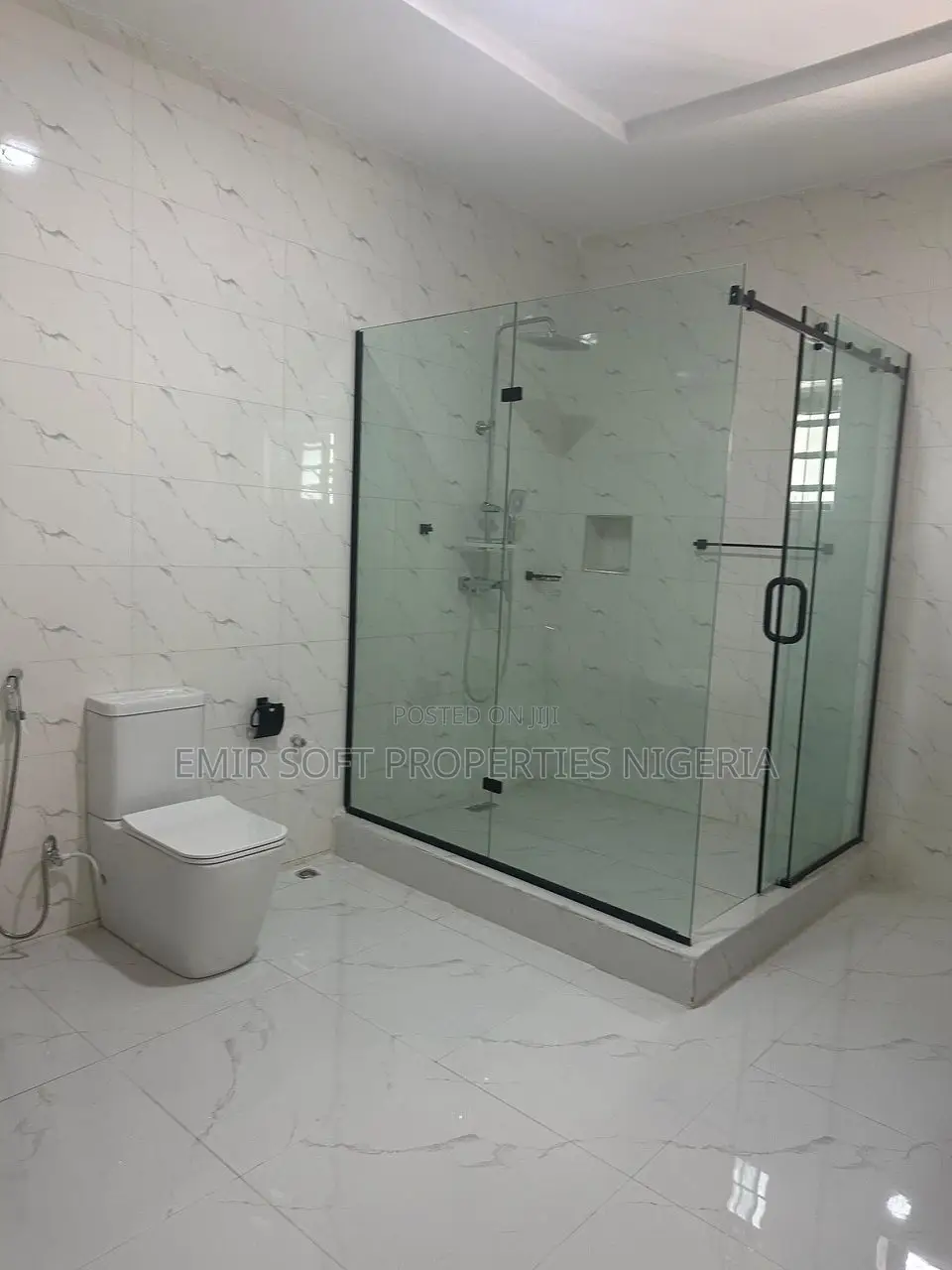 4bdrm Duplex in Olapade Agoro, Oluyole Estate for sale in Oluyole Estate