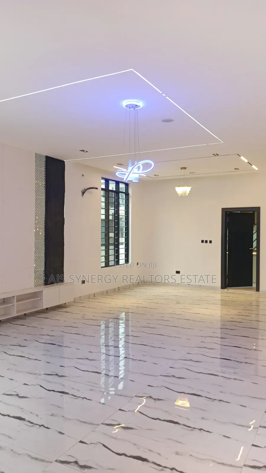 5bdrm Duplex in Abraham Adesanya Estate for sale in Abraham Adesanya Estate