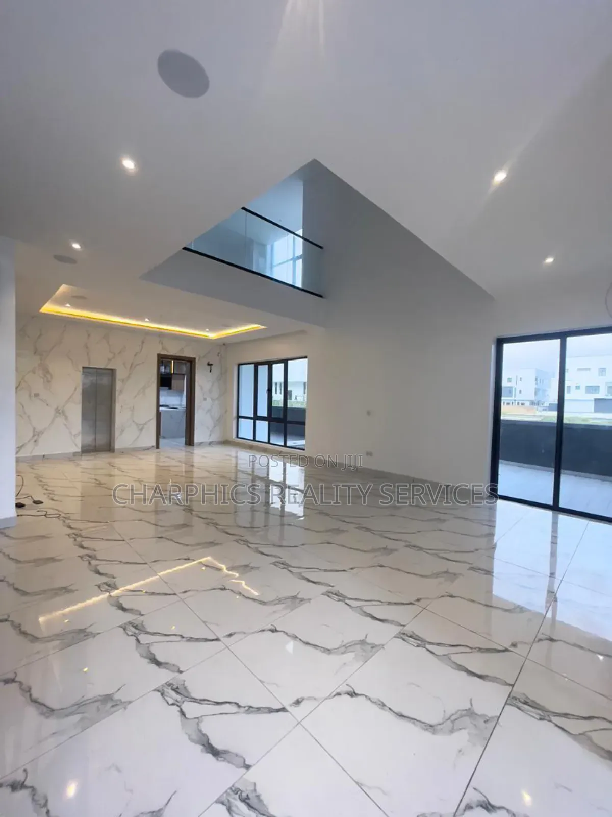 5bdrm Duplex in Rent Option 15M, Ogombo for sale in Ogombo
