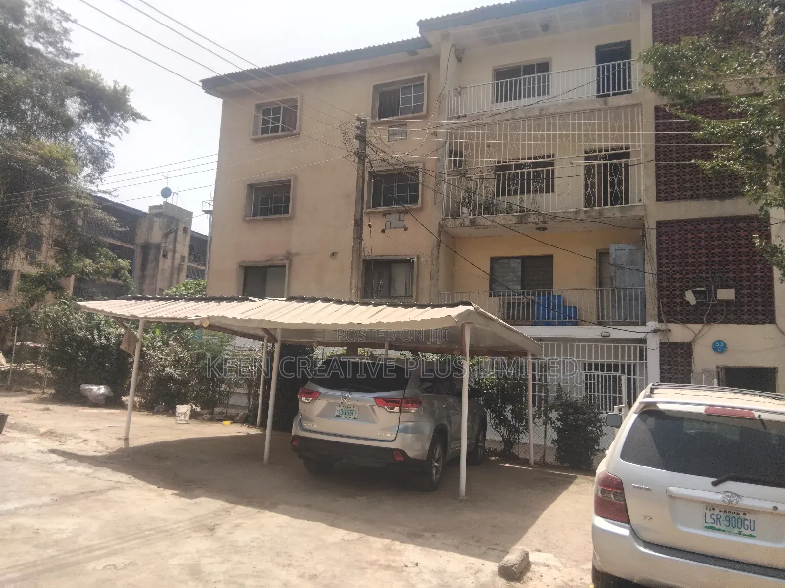 3bdrm Block of Flats in Close To High Court, Zone 2 / Wuse for sale in Zone 2 / Wuse