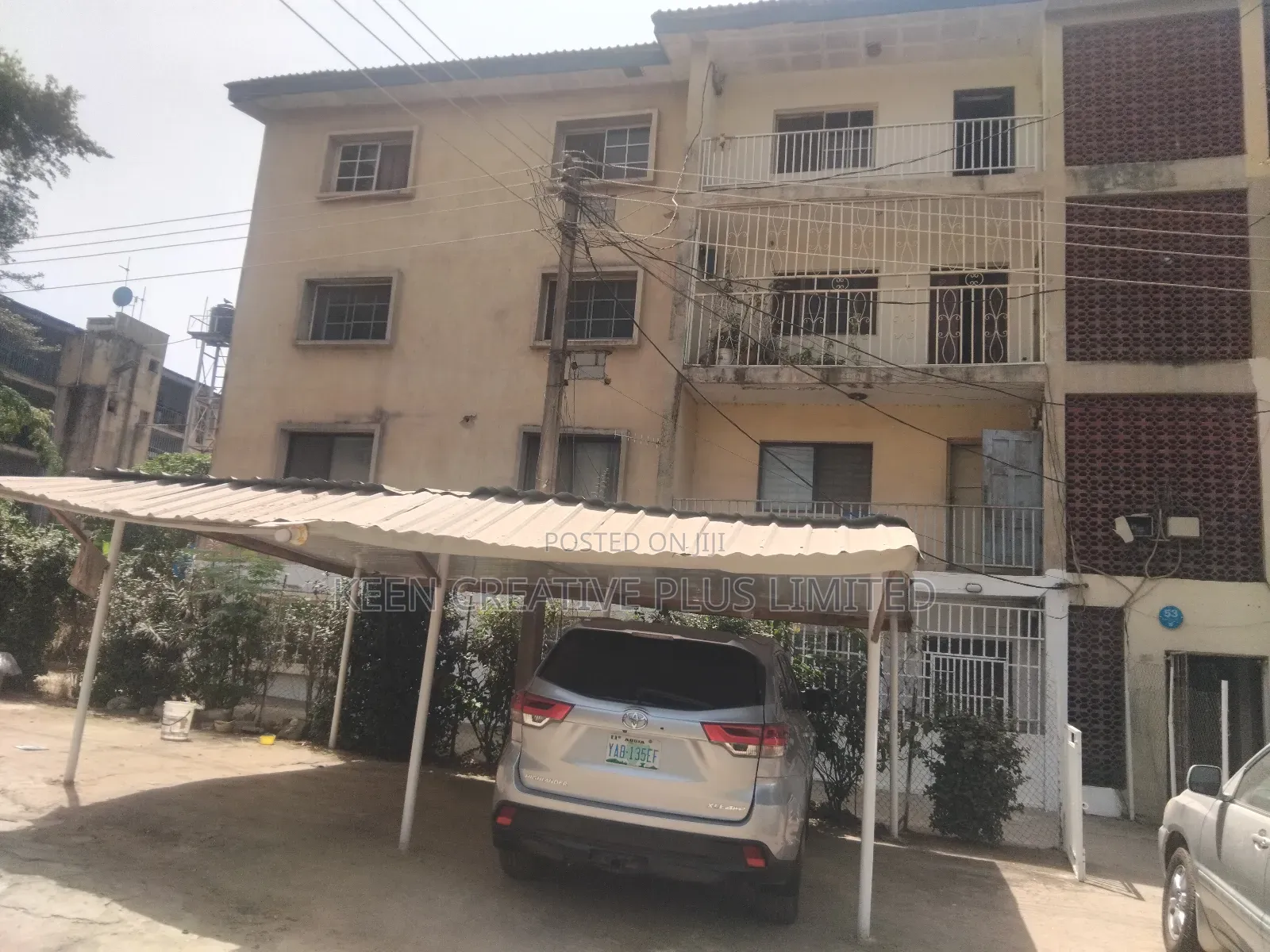 3bdrm Block of Flats in Close To High Court, Zone 2 / Wuse for sale in Zone 2 / Wuse