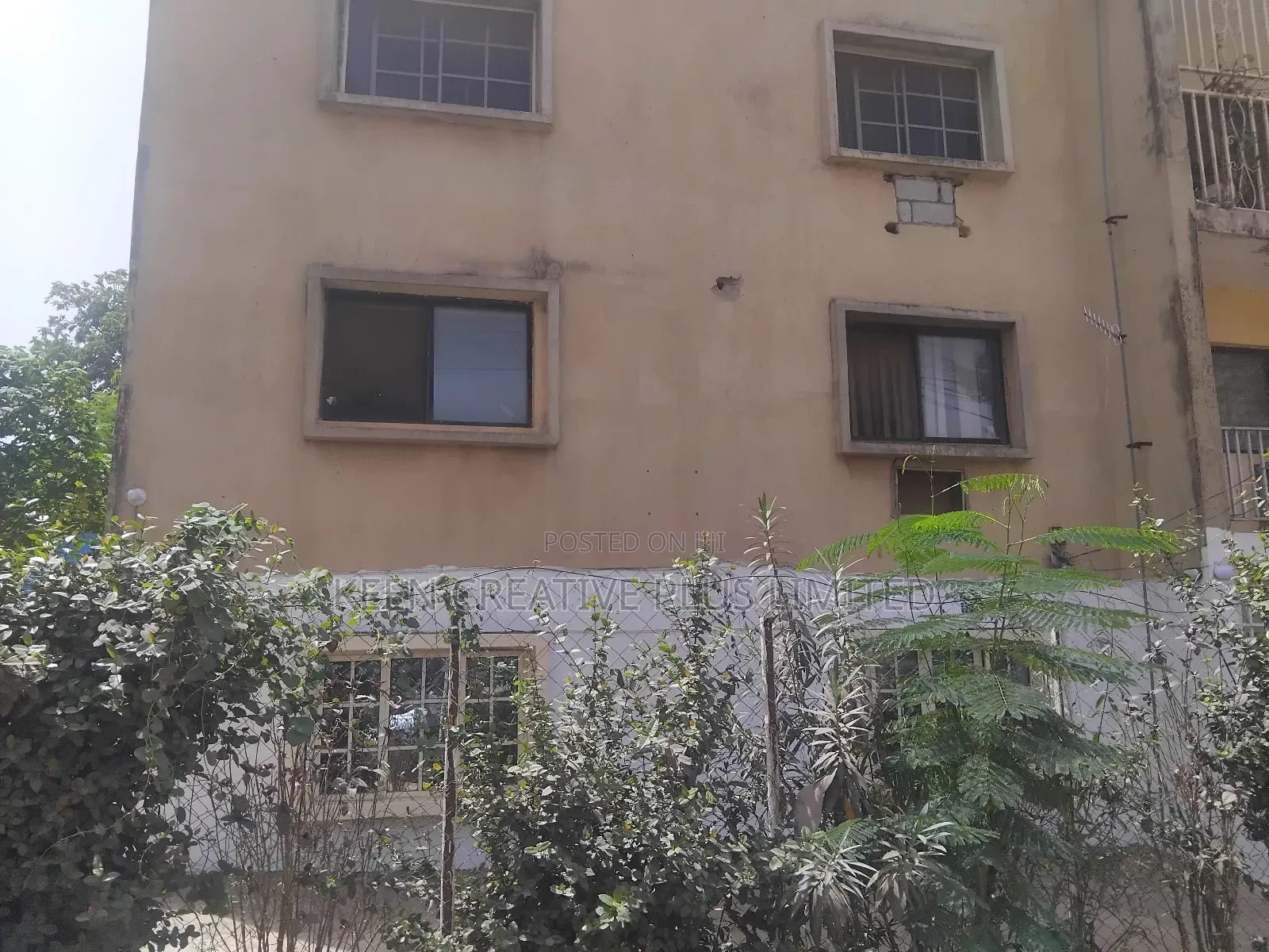 3bdrm Block of Flats in Close To High Court, Zone 2 / Wuse for sale in Zone 2 / Wuse