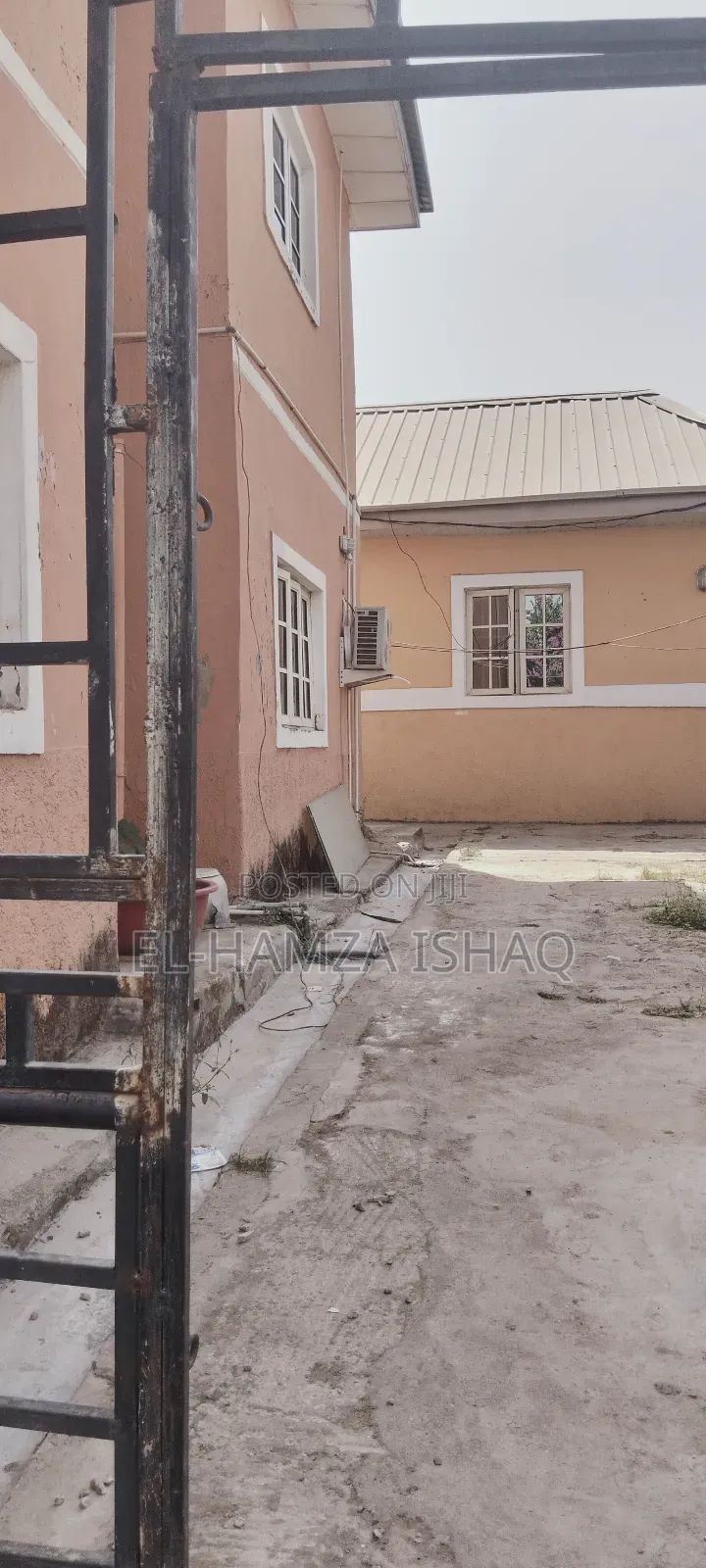 4bdrm Block of Flats in Gwarimpa, Gwarinpa for sale in Gwarinpa