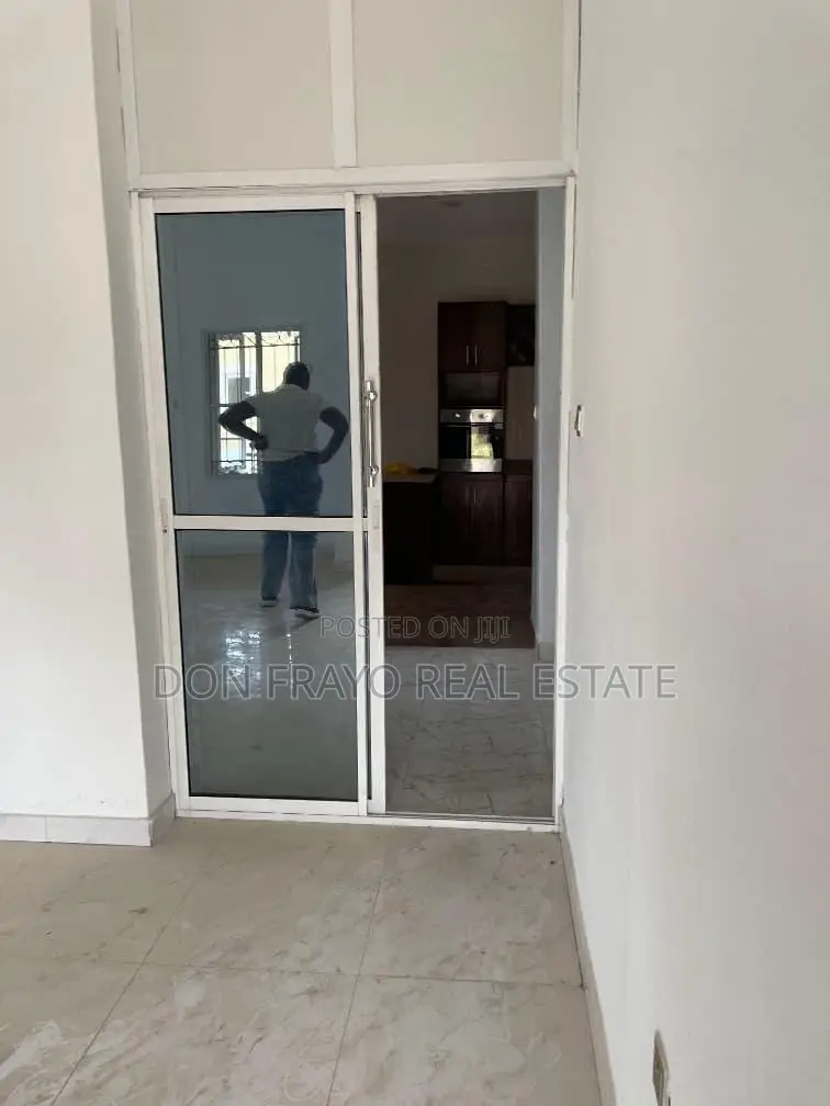 4bdrm Duplex in Kolapo Ishola Gra, Akobo for sale in Akobo