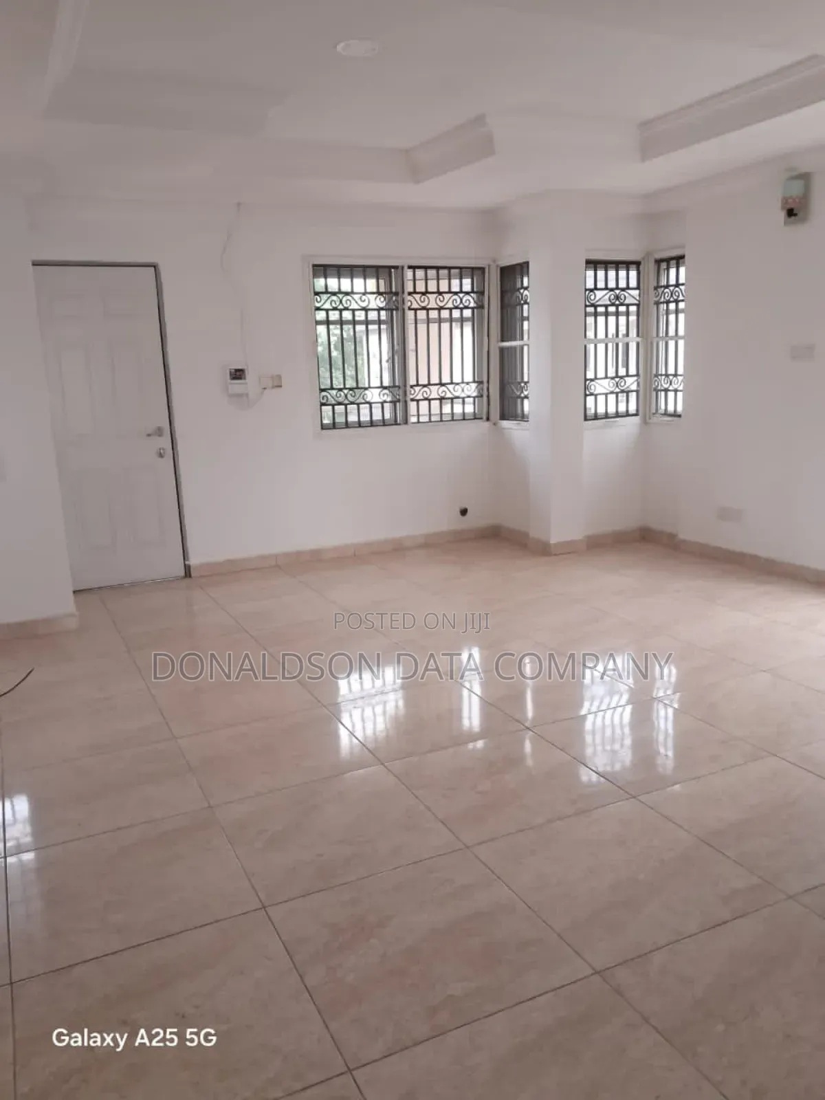 7bdrm Duplex in Olatunbosun Close for sale in Iju-Ishaga