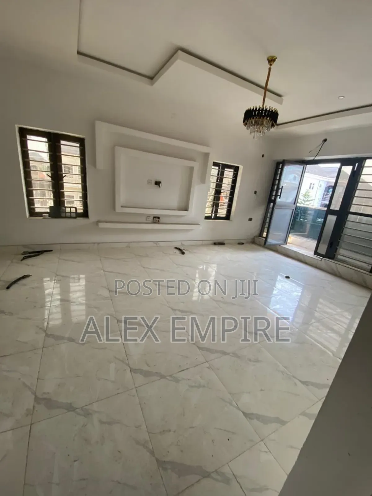 5bdrm Duplex in Ago Palace for sale in Ago Palace