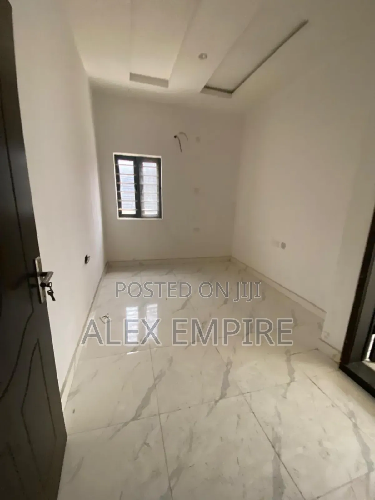 5bdrm Duplex in Ago Palace for sale in Ago Palace