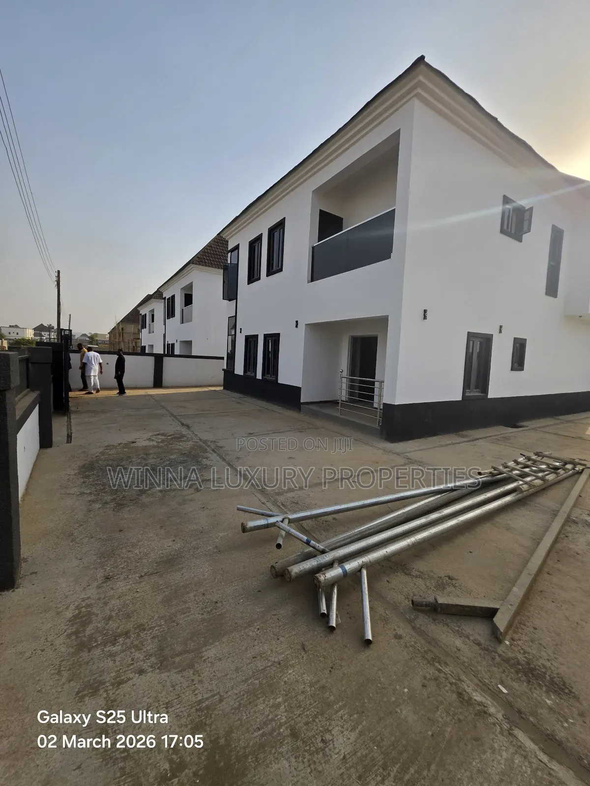 4bdrm Duplex in Back Of Dunamis, Lugbe District for sale in Lugbe District