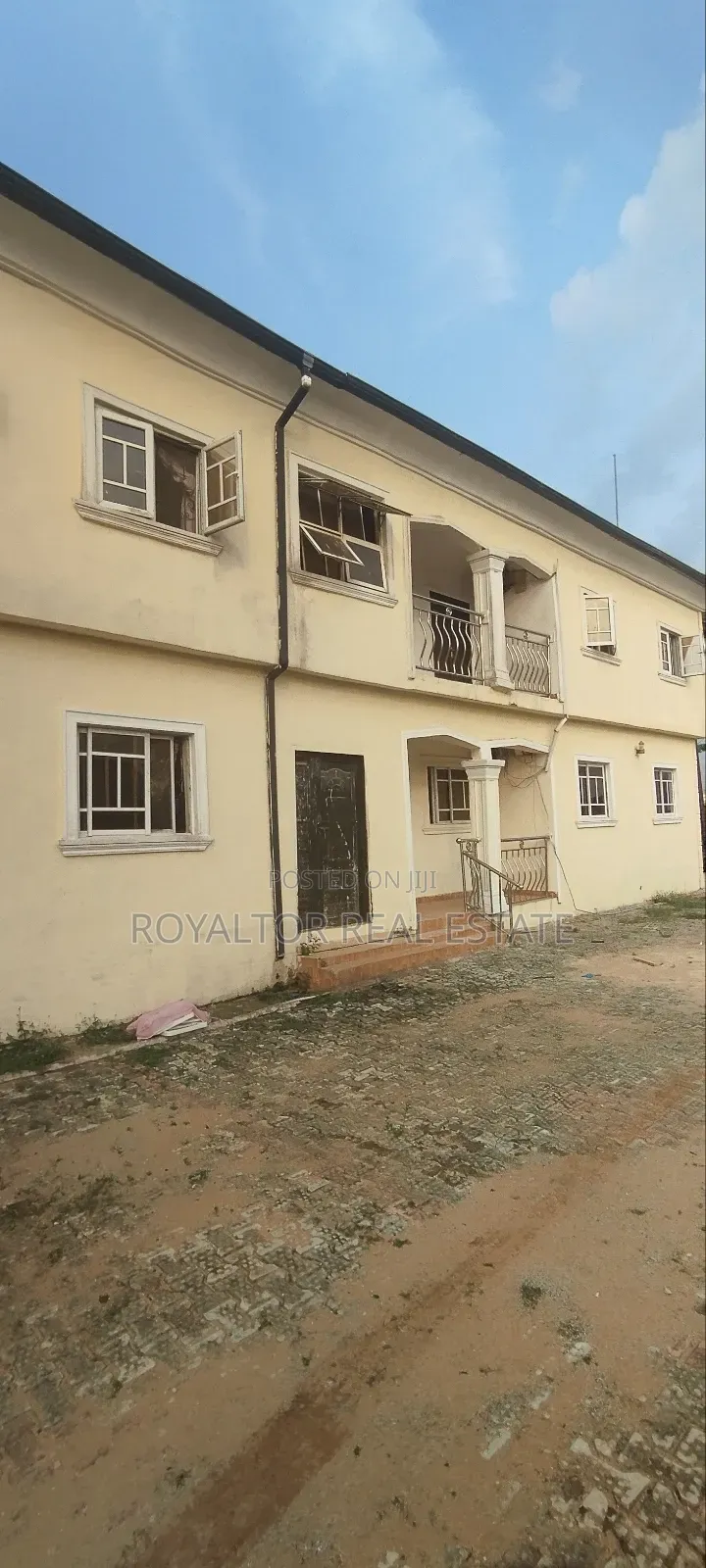 3bdrm Apartment in Royaltor Real Estate, Benin City for sale in Benin City