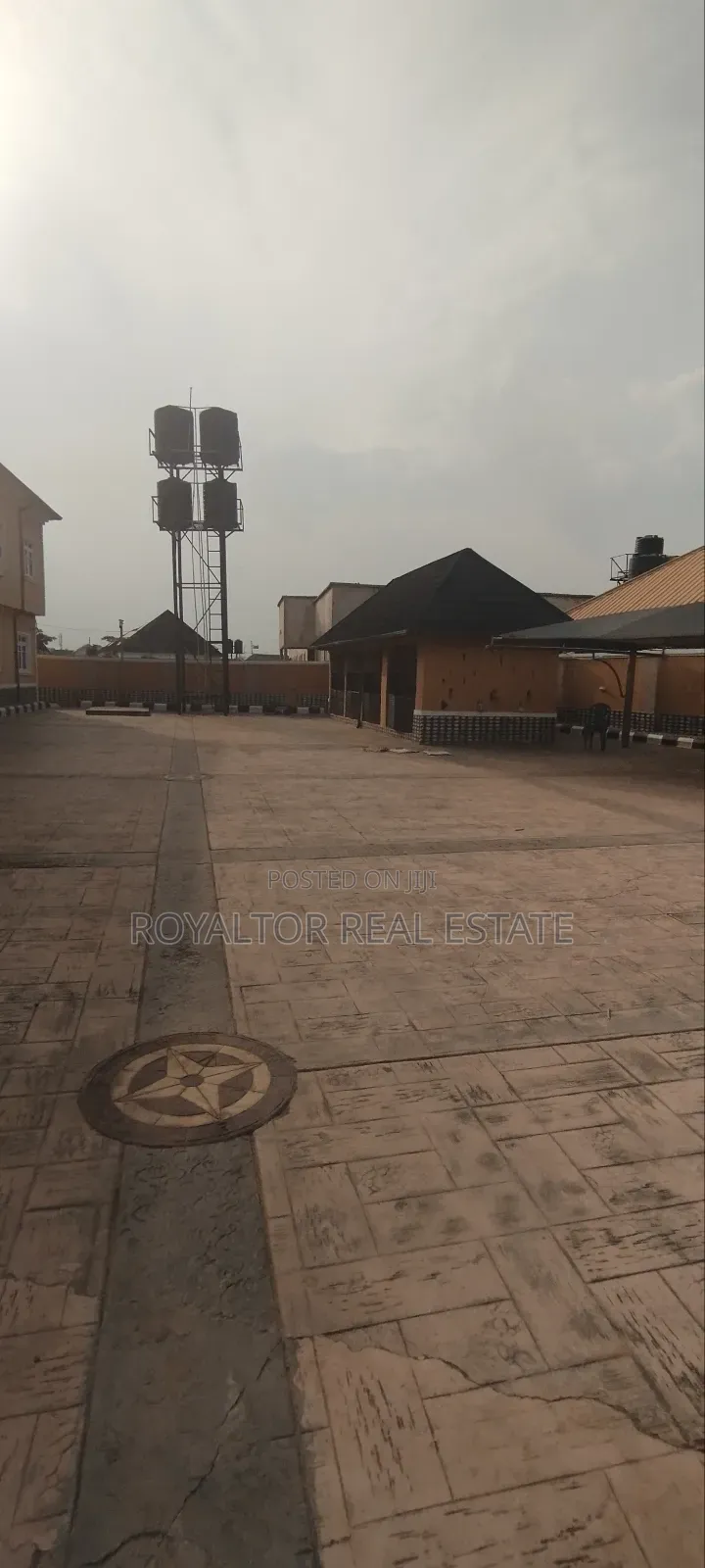 3bdrm Apartment in Royaltor Real Estate, Benin City for sale in Benin City