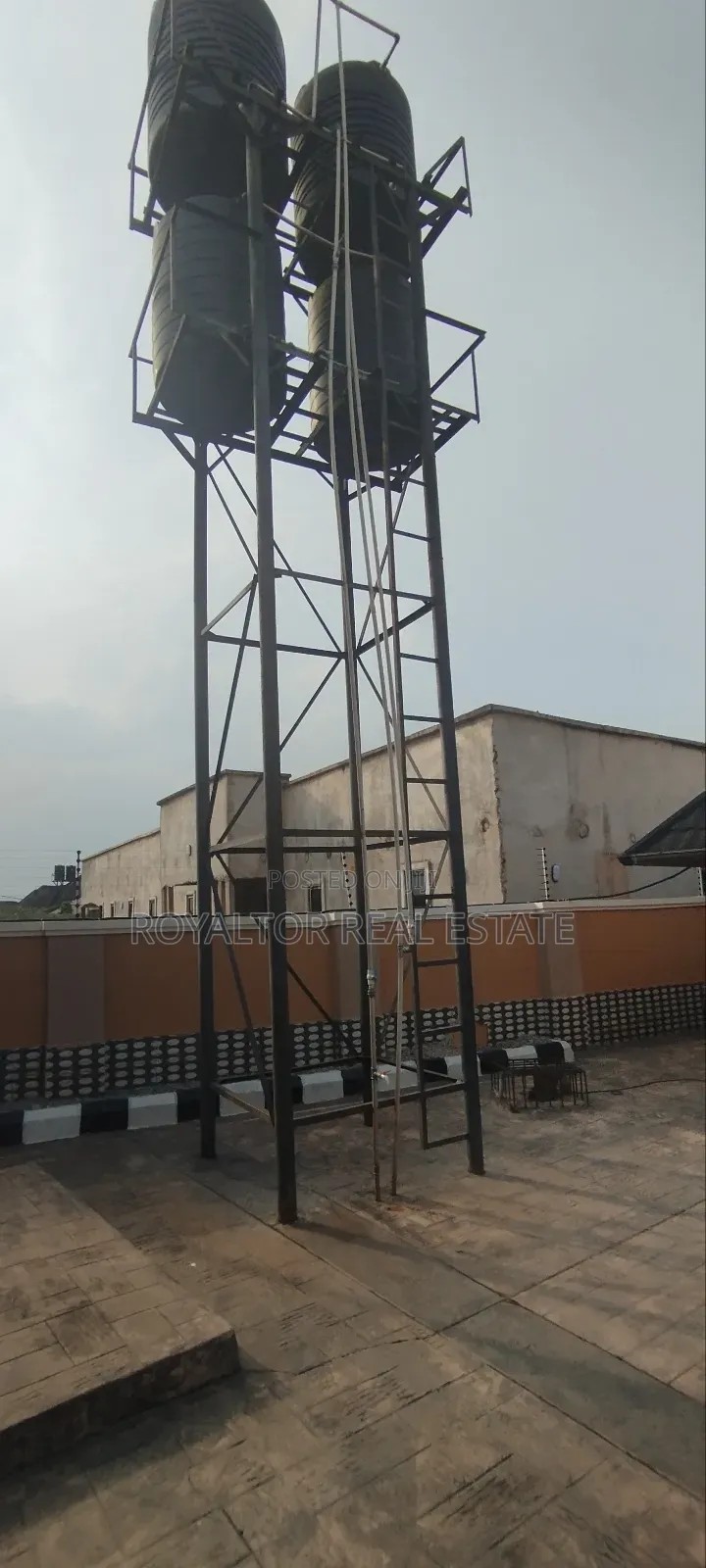 3bdrm Apartment in Royaltor Real Estate, Benin City for sale in Benin City