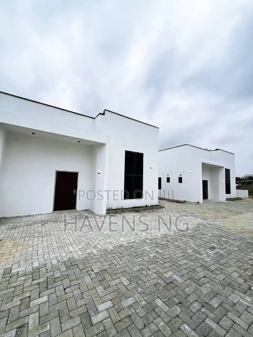 3bdrm Duplex in Abraham Adesanya for sale in Abraham Adesanya Estate