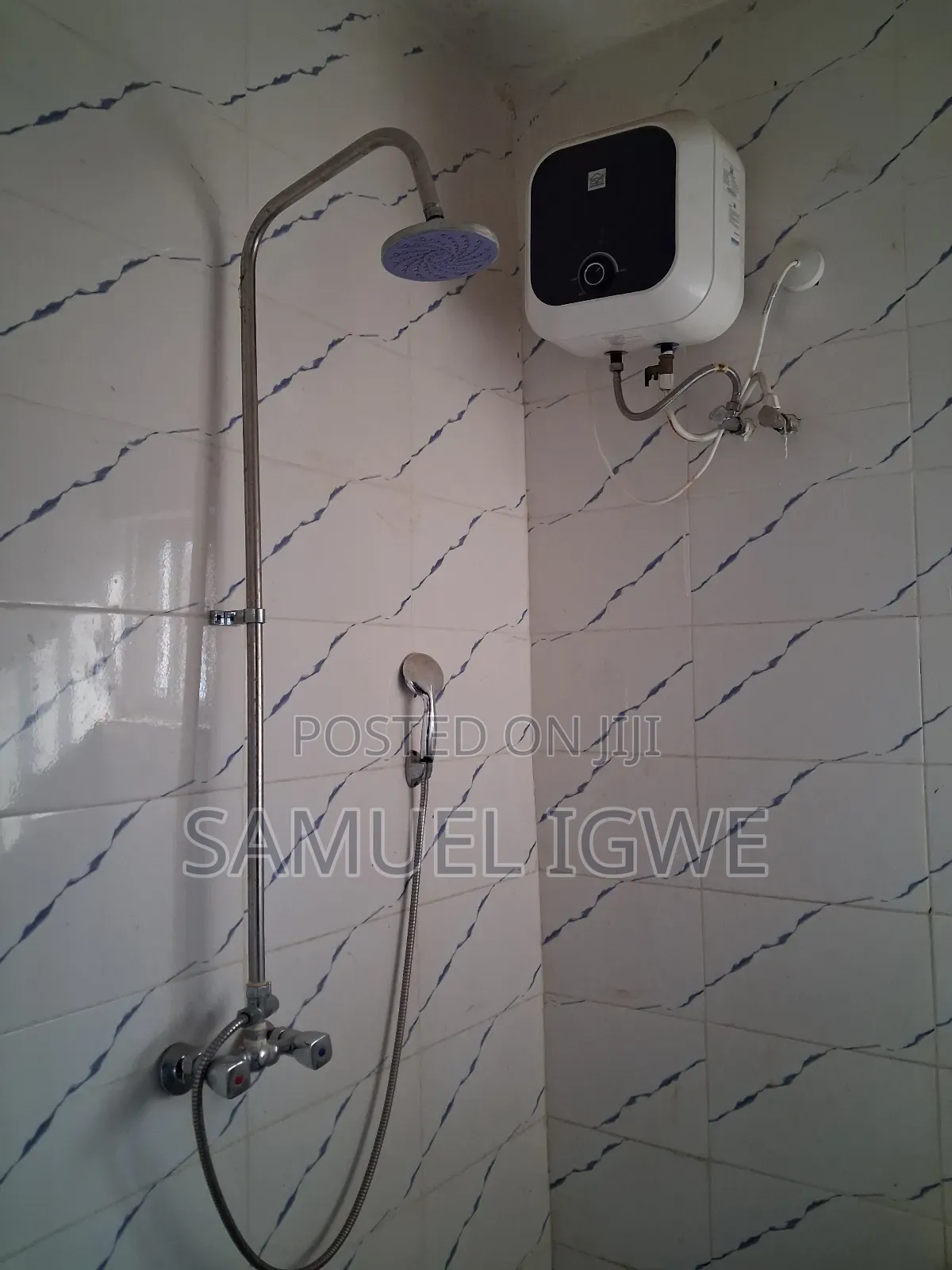 3bdrm Block of Flats in Tanker Park Road, Enugu for rent in Enugu
