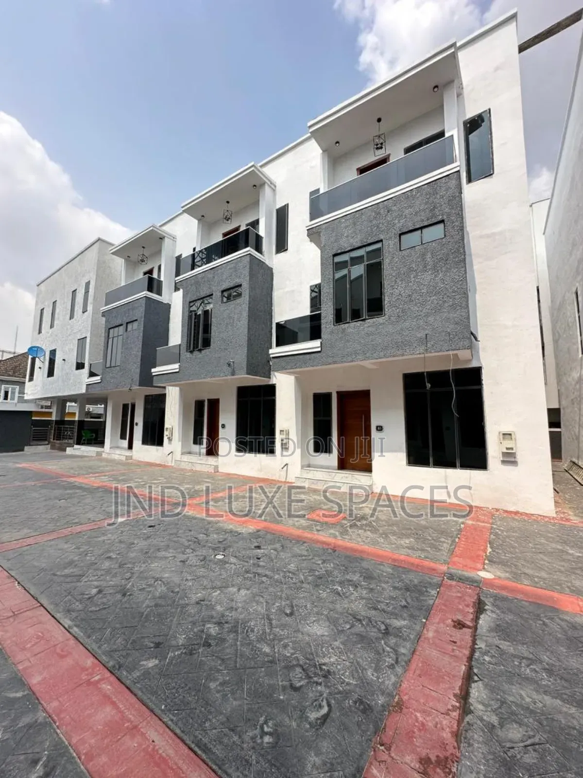 4bdrm Townhouse / Terrace in Chevron for rent in Chevron