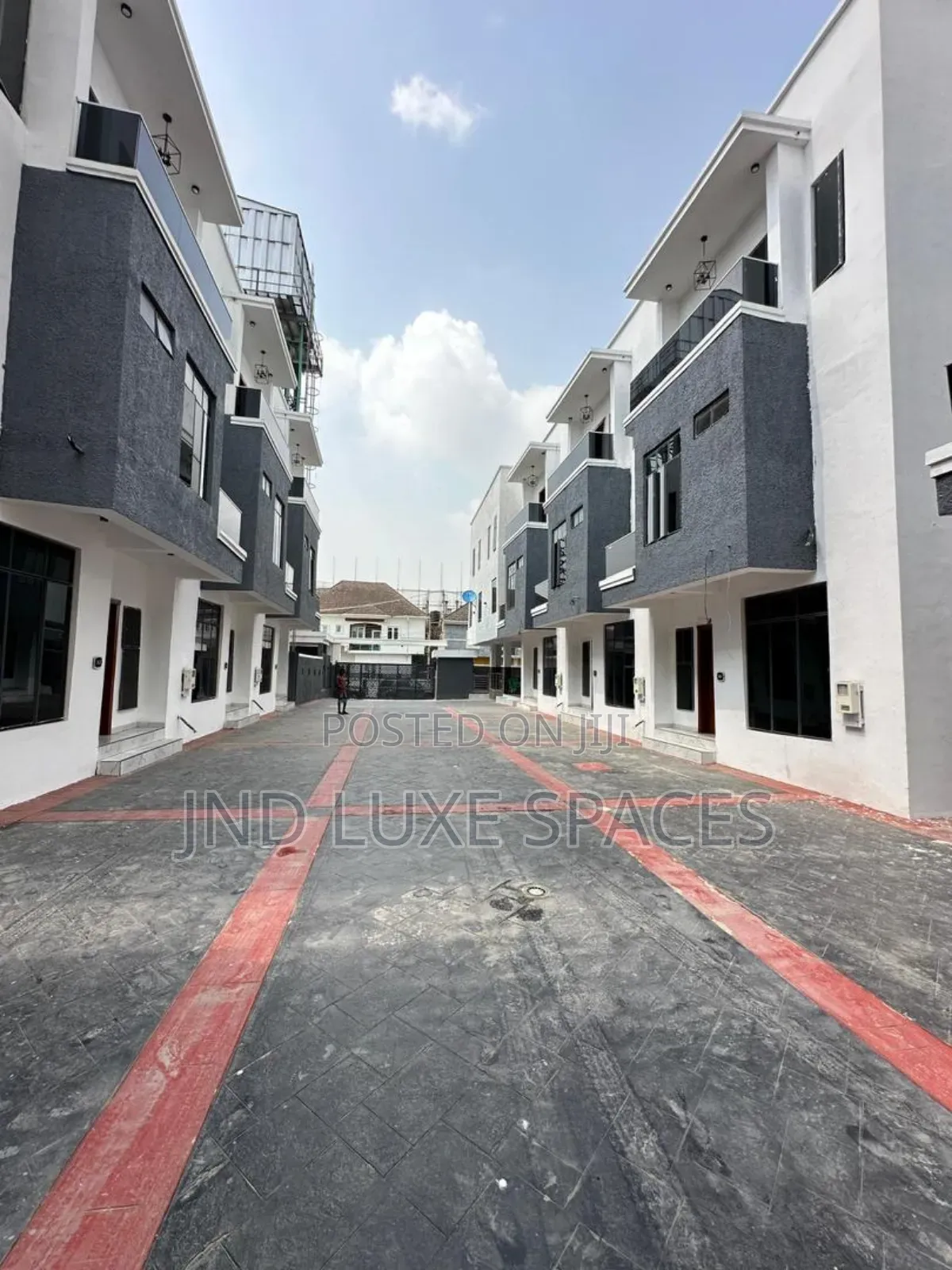 4bdrm Townhouse / Terrace in Chevron for rent in Chevron